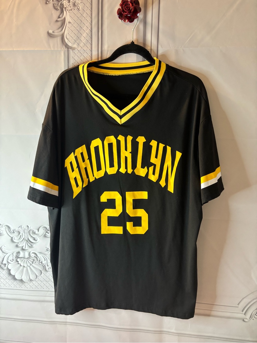 SHEIN Women’s Plus Curve Black/Yellow V-Neck Brooklyn Jersey, Size 0XL